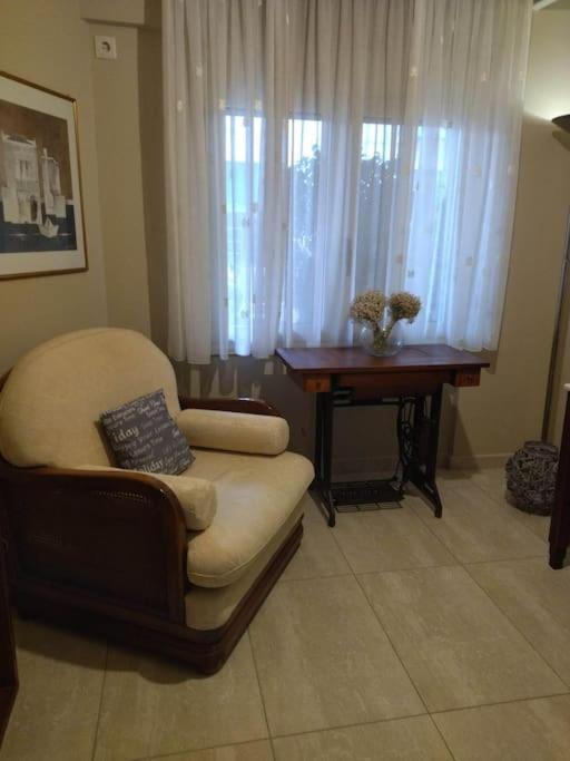 Kalamata Beach Maizonette Ground Floor And Semi-Basement With Yard Exterior foto