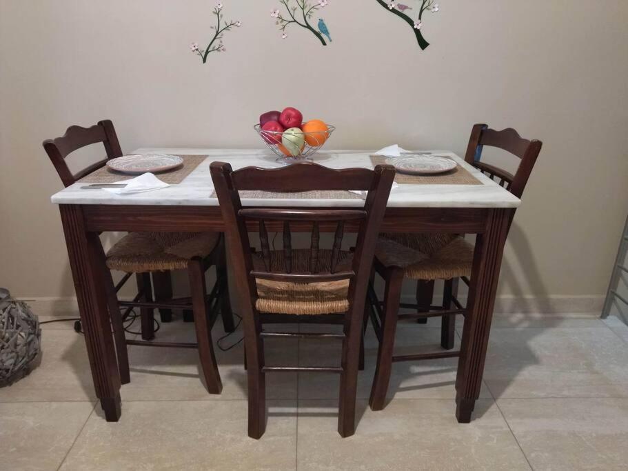 Kalamata Beach Maizonette Ground Floor And Semi-Basement With Yard Exterior foto